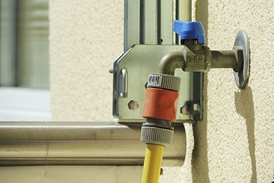 Small maintenance items in complexes and private gardens